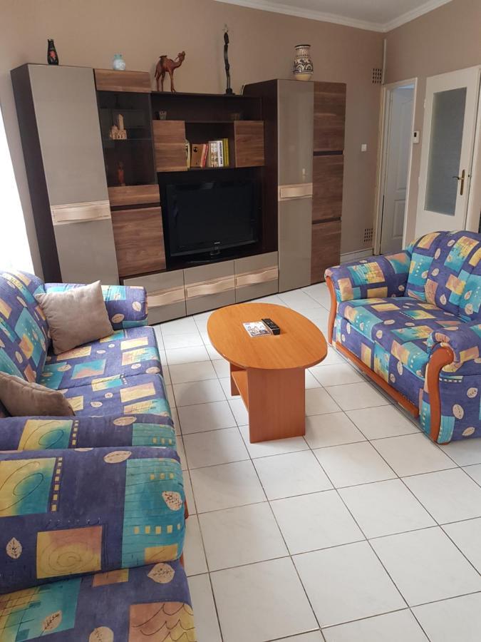 Belvarosi Apartman Apartment Eger Exterior foto